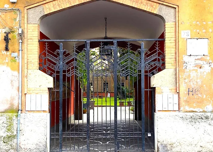 Vatican Modern Art Apartment *