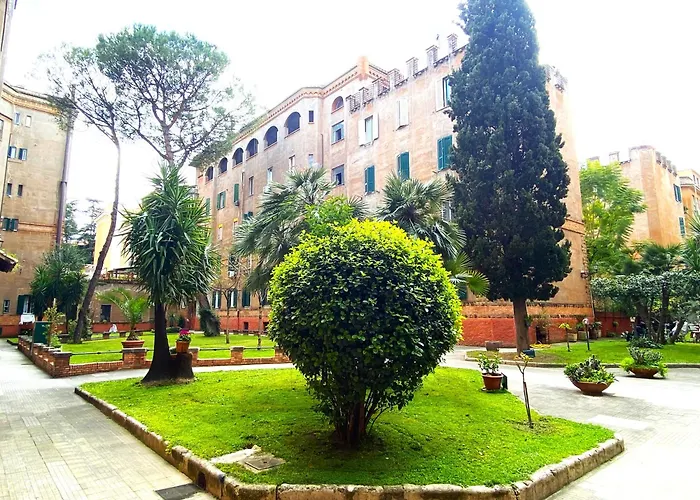 Vatican Modern Art Apartment *