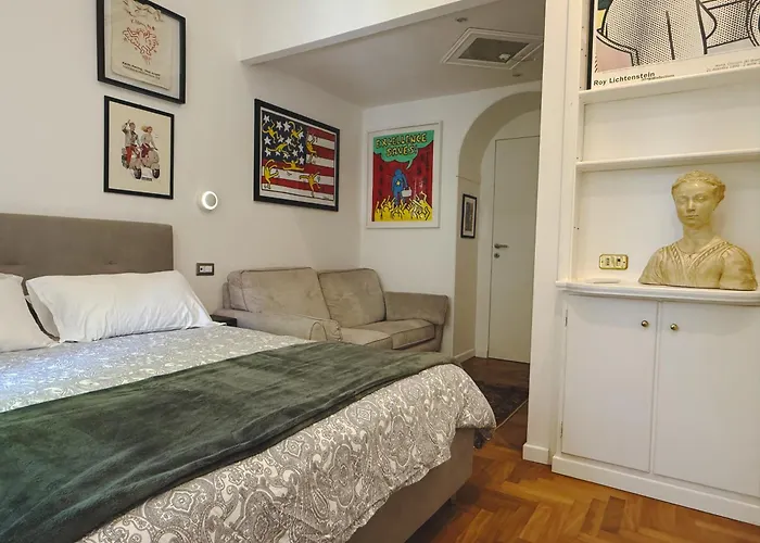 Vatican Modern Art Apartment *